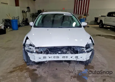 2018 Ford Focus Se из США, поврежденный, VIN 1FADP3F21JL328833